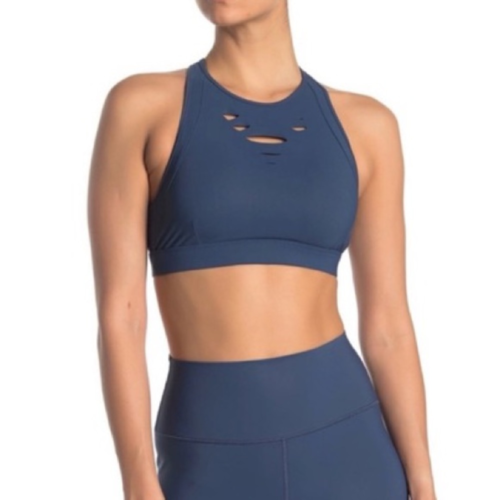 Alo ripped warrior bra